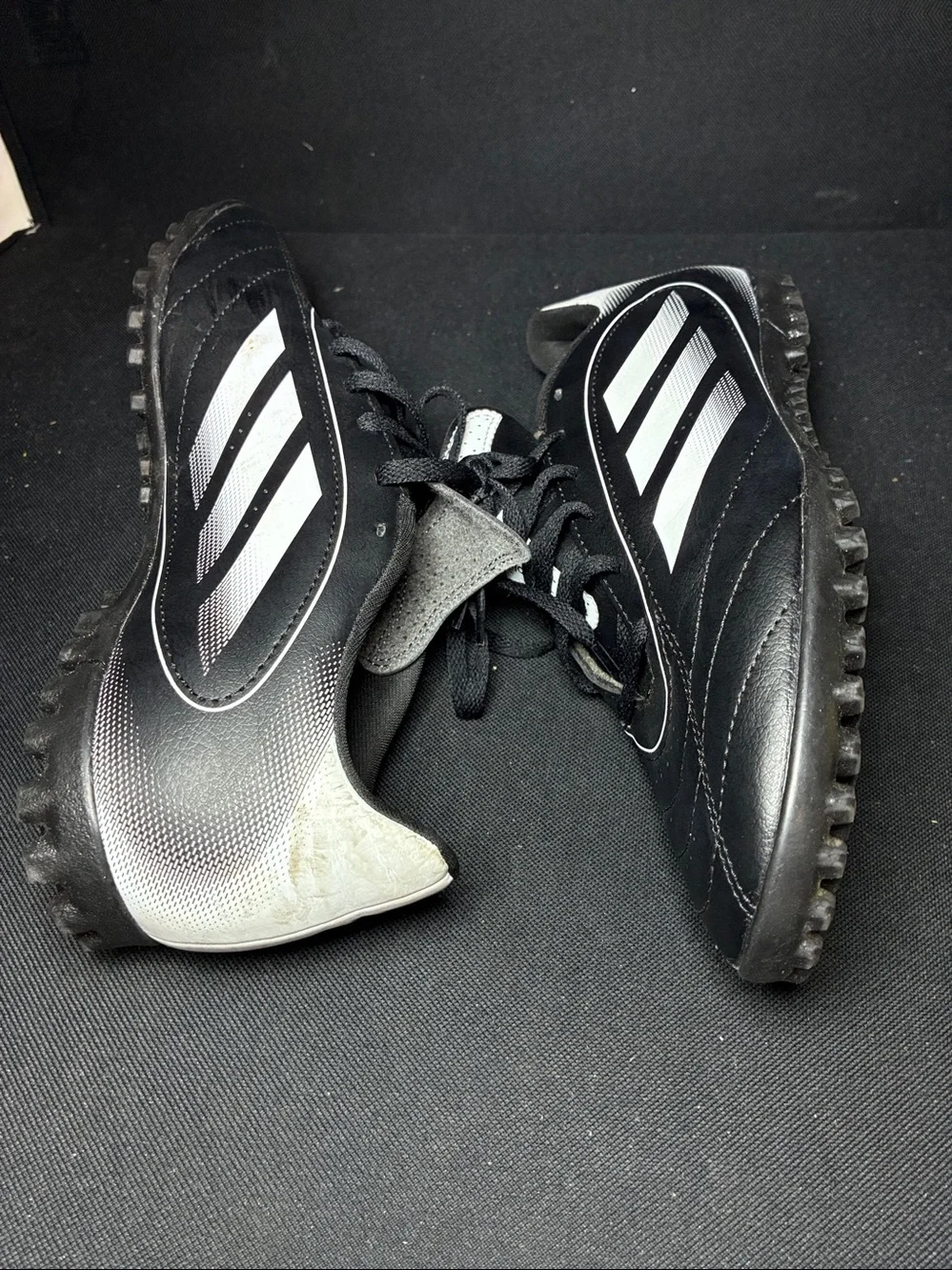 Soccer shoes ADIDAS USED (not box)